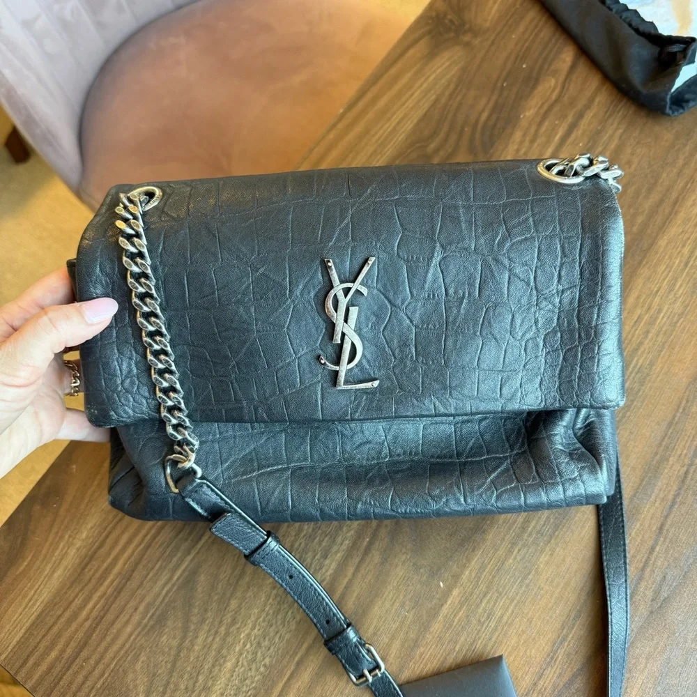 Yves Saint Laurent West Hollywood Flap Bag - Picture 3 of 12